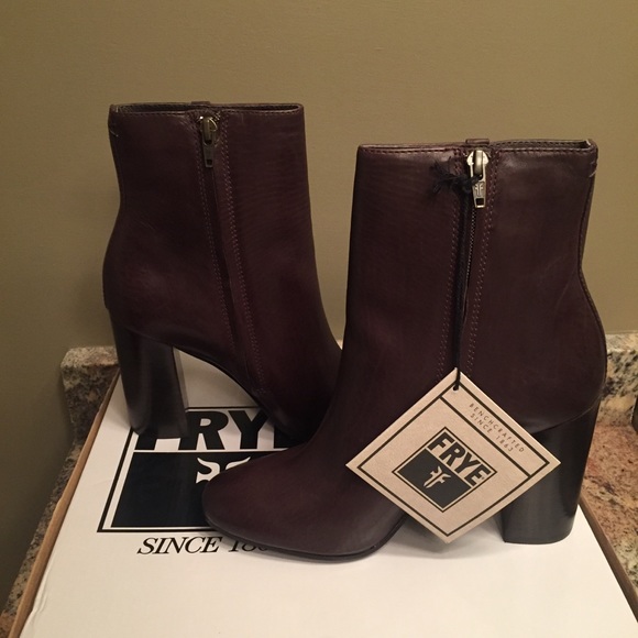 Frye Mina Leather Boots - Picture 2 of 7
